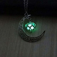 Load image into Gallery viewer, Amazing Moon Glowing Necklace - SpookyHollow