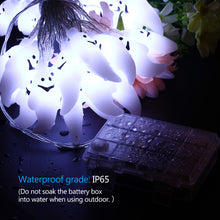 Load image into Gallery viewer, 4.5M 40 LED Halloween Ghost String Lights (Battery-powered) - SpookyHollow